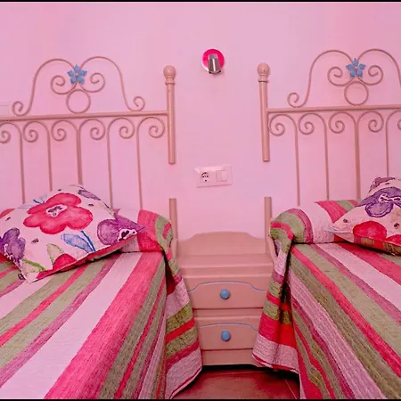 Con Wifi En El Centro Apartamento